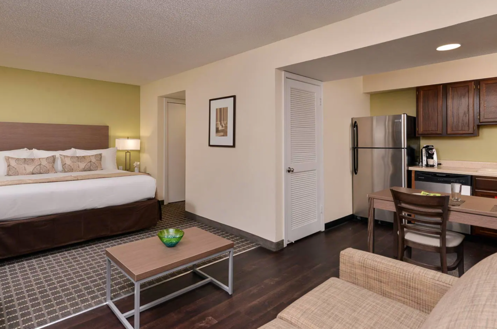 Full List of 28 Hotel Brands That Have Kitchens or Kitchenettes